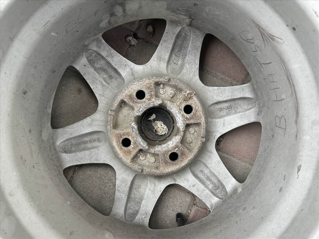  4x100 lyukosztású 14" használt BBS alufelni, rajta 175/60 újszerű Hankook nyári gumi gumi  8. kép