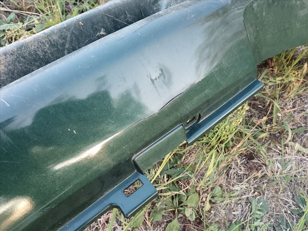 Suzuki Jimny első lökhárító  3. kép