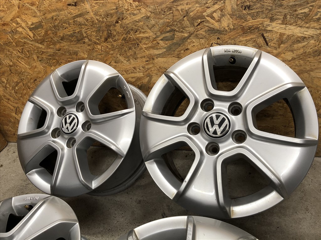 16 colos gyári VW Amarok alufelni 16 col 5x120 4. kép