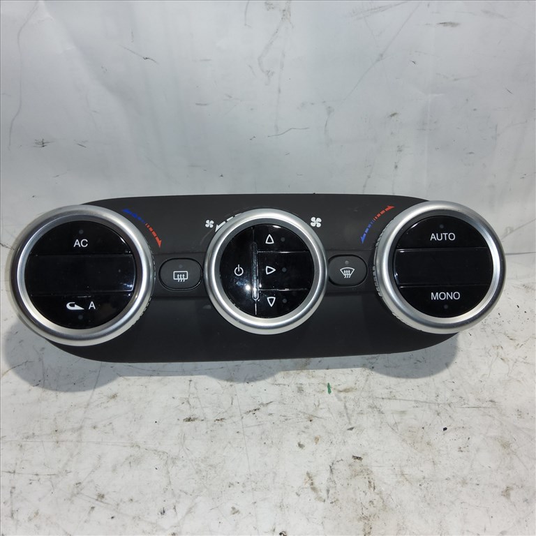 Alfa Romeo Giulietta 2010-2020 digit klímás fűtéskapcsoló 156124762 1. kép