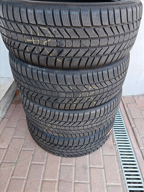 Új  235/45r20 Continental Wintercontact ts870 2022.40  1. kép