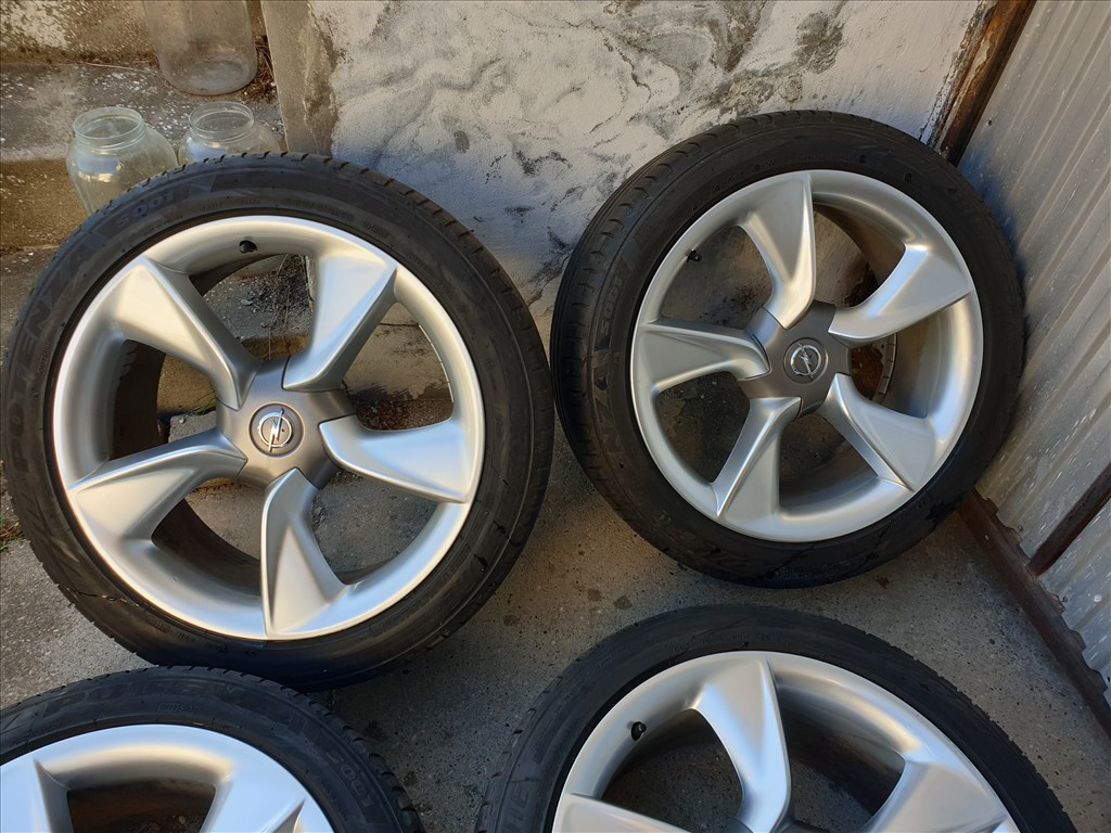 19" 5x115 Opel J Astra GTC 2. kép