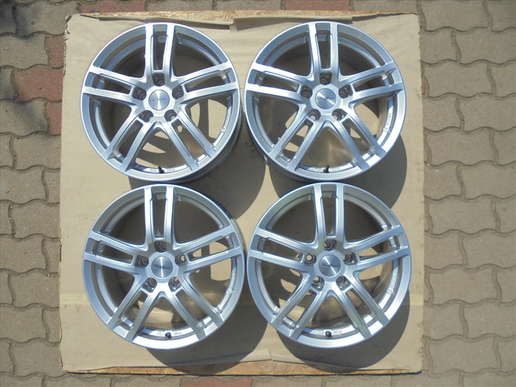  Újszerű 17-es Dezent alufelni eladó 1. kép