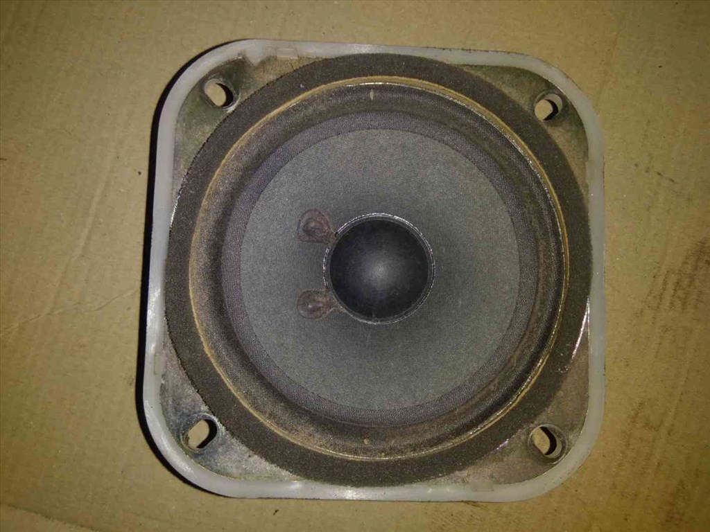 Ford Ranger II Jobb Hátsó Ajtó Hangszóró UR63 66 960 1. kép