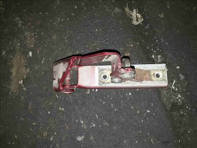 Nissan Serena Jobb Tolóajtó Középső Görgő