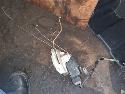 Suzuki Ignis 03-07 Jobb Első Ajtó Zárszerkezet  Központizár Motor