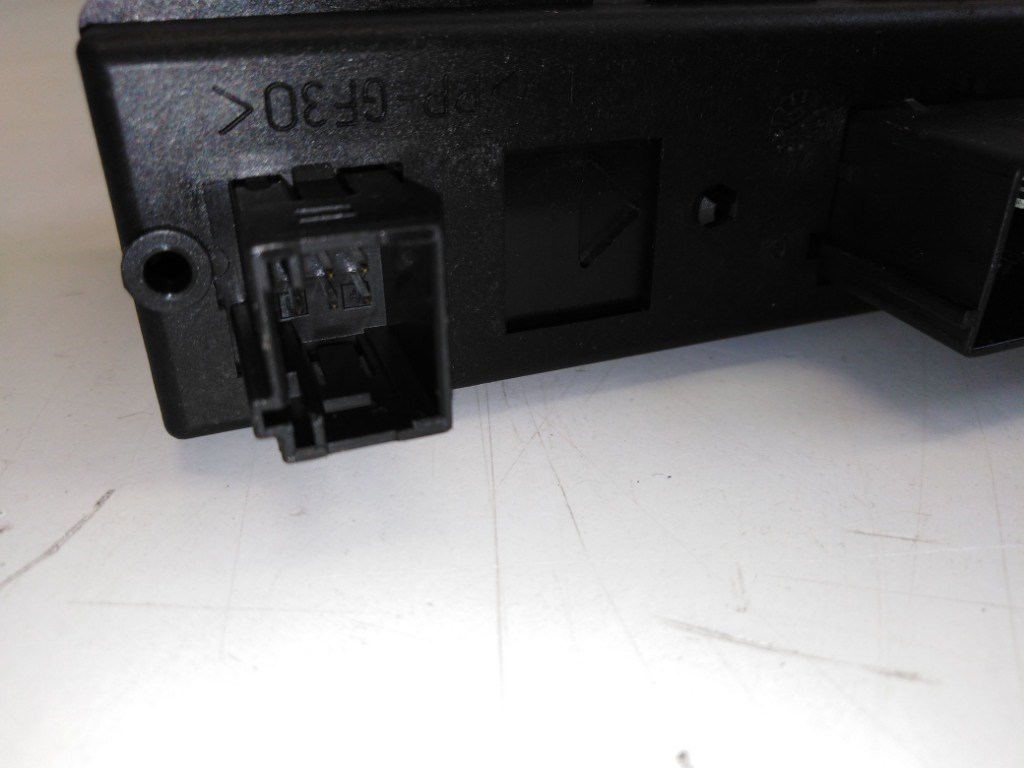 Citroen C4 picasso jobb elsõ ablakemelõ motor 9682495780 5. kép