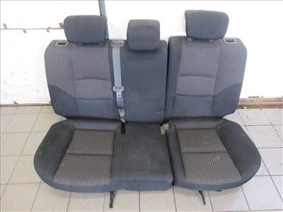 Hyundai I 30 5 ajtós hátsó ülés