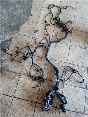 Audi A4 B8 Kábelköteg