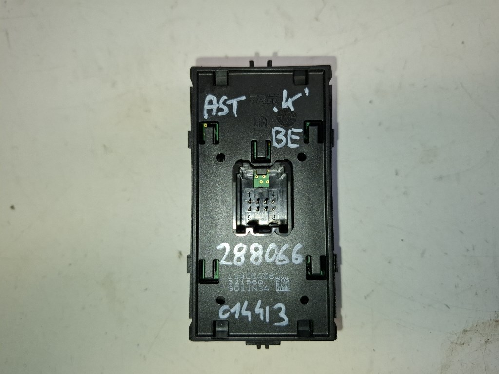 Opel Astra K bal elsõ ablakemelõ kapcsoló 13408458 3. kép