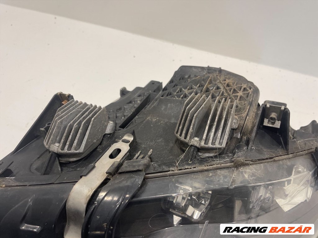 BMW F10 F11 LCI jobb oldali bi-xenon fényszóró  7317134 4. kép