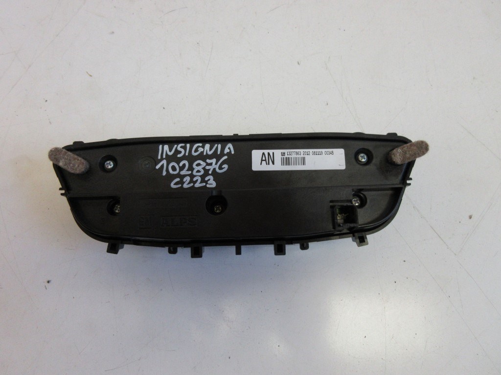 Opel Insignia  fûtéskapcsoló (fûtés kapcsoló) 13277863 2. kép