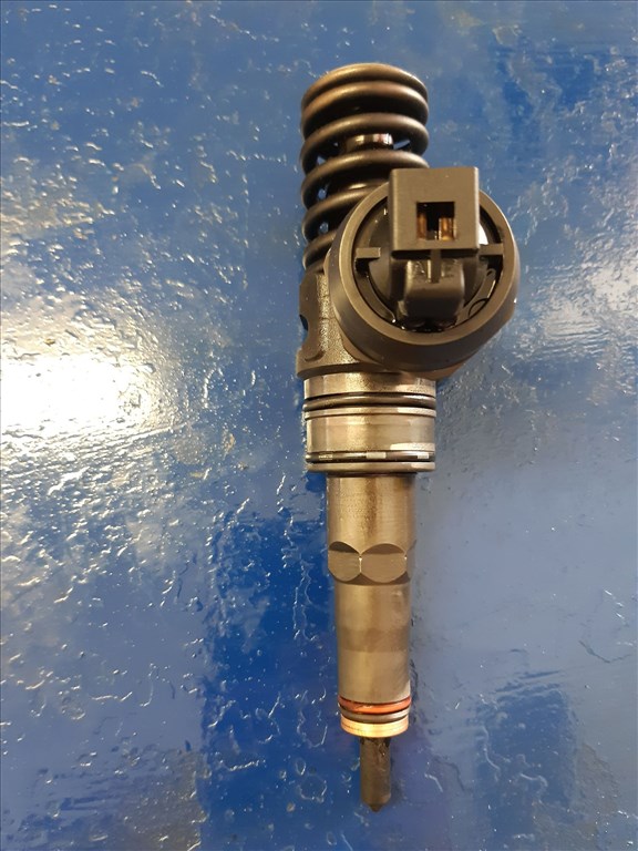 Volkswagen Passat B5 01-05 PD Elem 036 130 073 B 2. kép