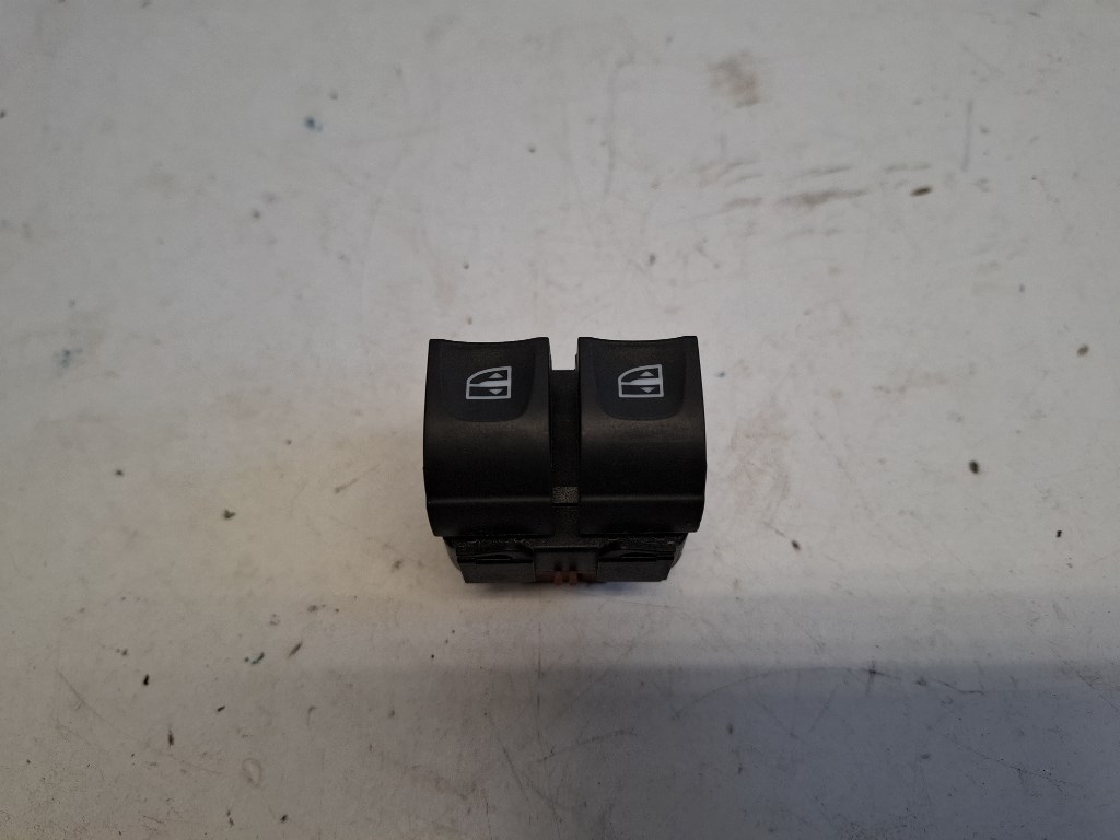 Renault Zoe bal elsõ ablakemelõ kapcsoló 254113300R 1. kép
