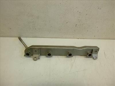 Toyota Verso-S  közös nyomócső