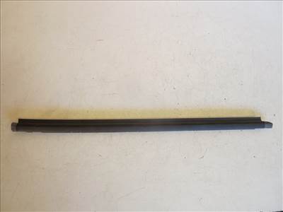 Toyota Yaris Verso bal hátsó vízlehúzó