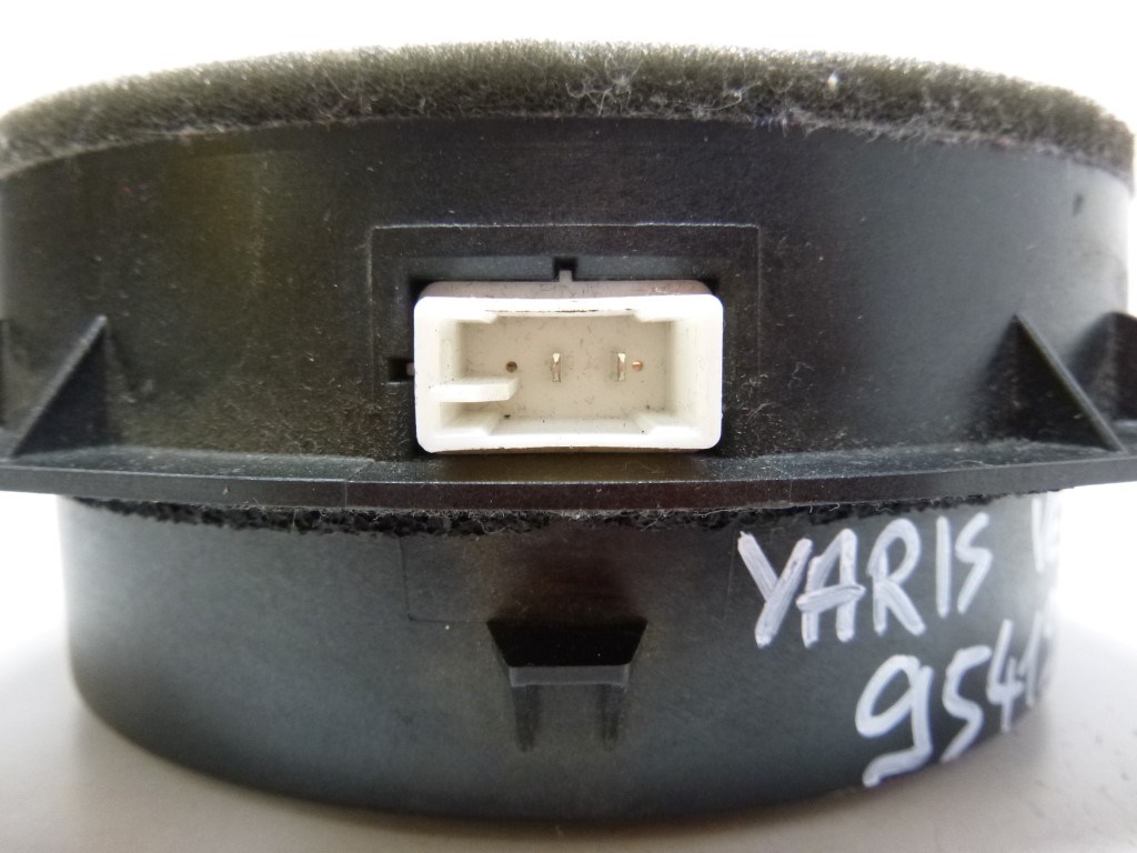 Toyota Yaris Verso bal elsõ hangszóró 8616052020 3. kép