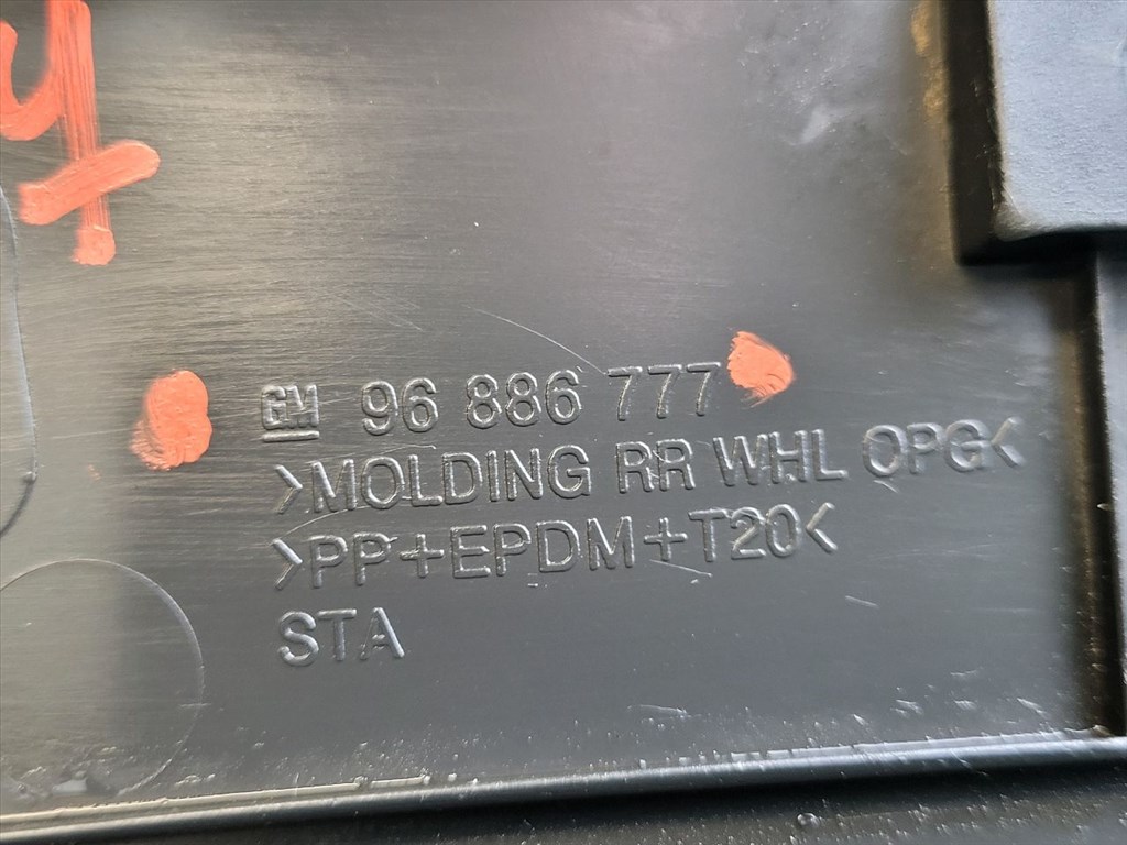 CHEVROLET ORLANDO Bal hátsó Sárvédő Szélesítő 96886777 3. kép