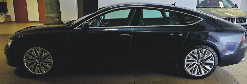  AUDI 4K8601025E 19"+Bridgestone Blizzak LM005 téli gumi 235/45 újszerű állapot  3. kép