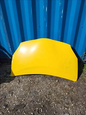 Toyota Prius 3 (XV30) motorháztető sèrült