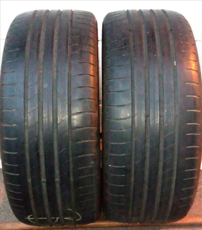  225/4517" újszerű Goodyear nyári gumi gumi 1. kép