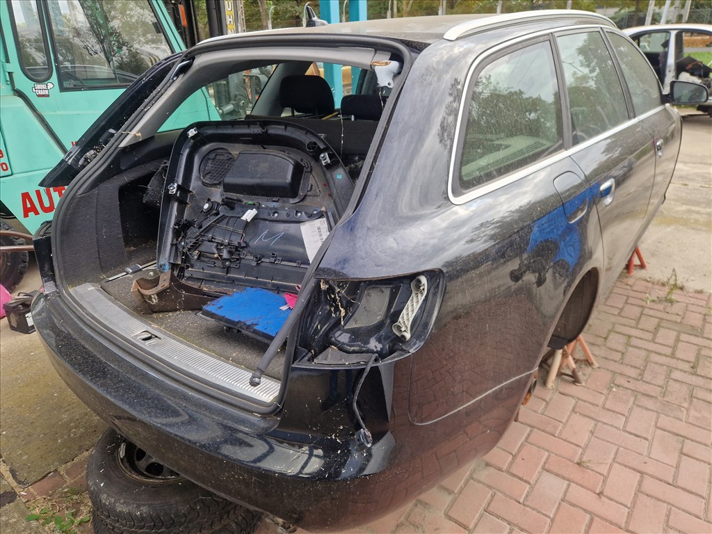 Audi A6 (C6 - 4F) (C6 - 4F) bontott alkatrészei 6. kép