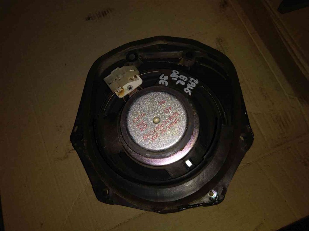 Ford Ranger II Jobb Elsõ Ajtó Hangszóró UM46 66 96X 2. kép