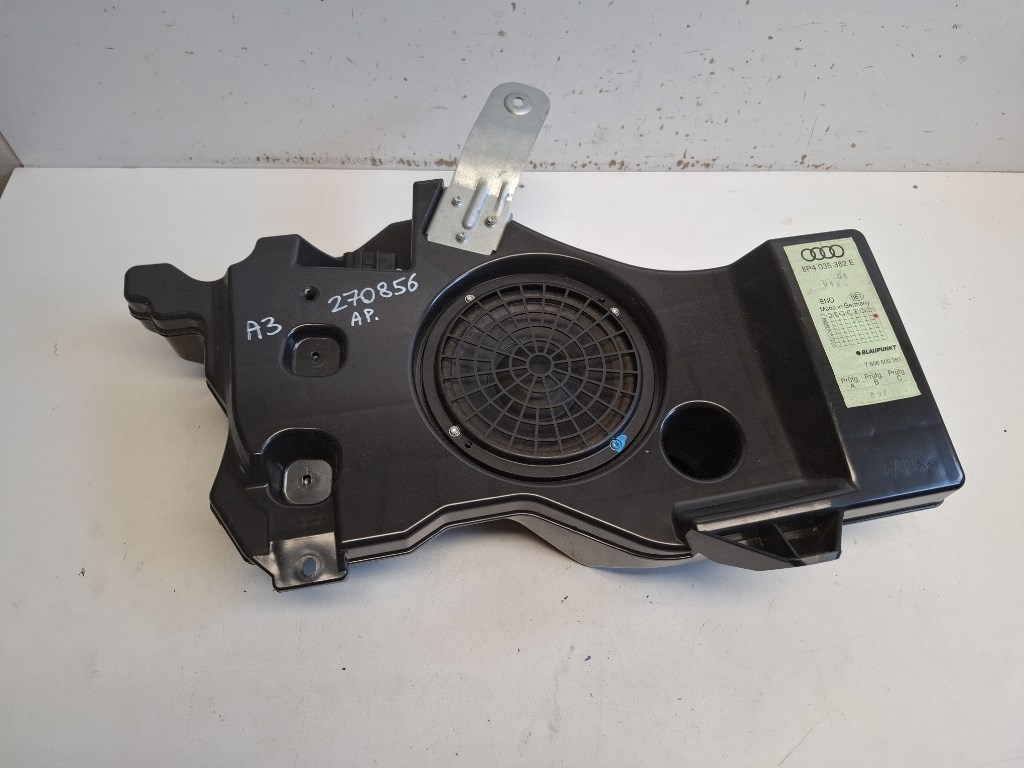 Audi A3 5 ajtós (8P) hátsó hangszóró csomagtérbe 8P4035382E 1. kép