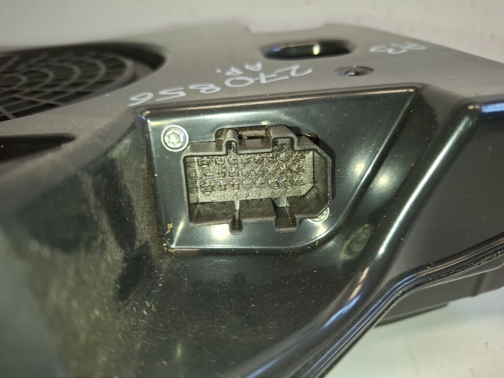 Audi A3 5 ajtós (8P) hátsó hangszóró csomagtérbe 8P4035382E 2. kép