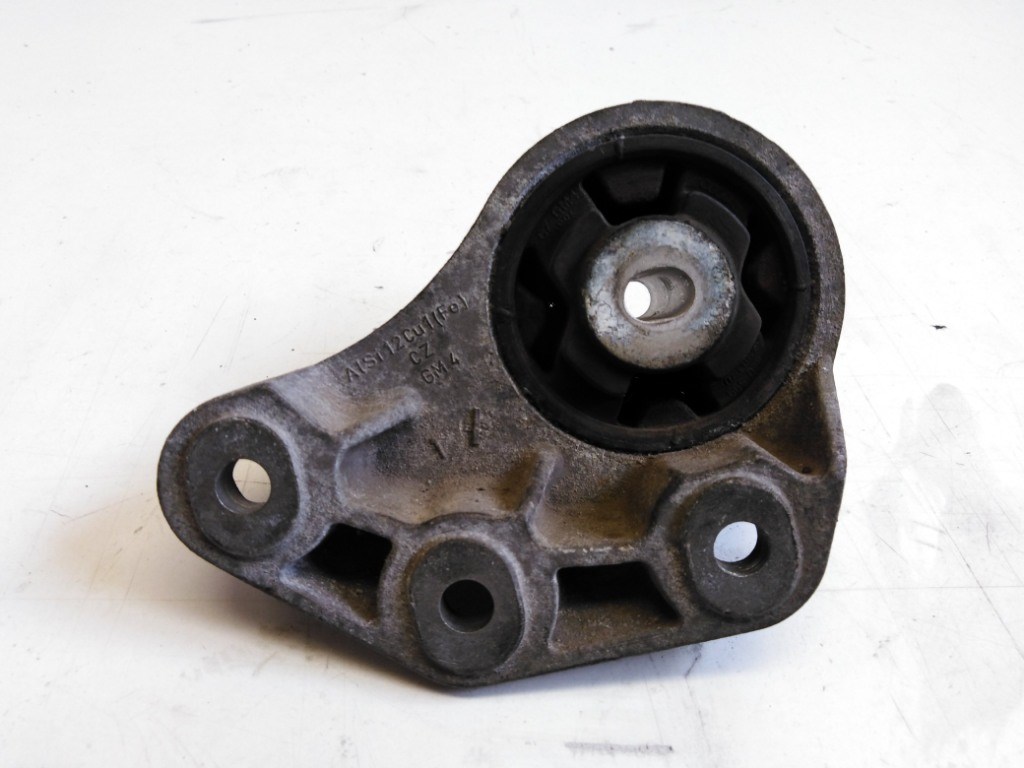 Audi A4 (8E B7) differenciálmû tartóbak 8E0599125M 2. kép