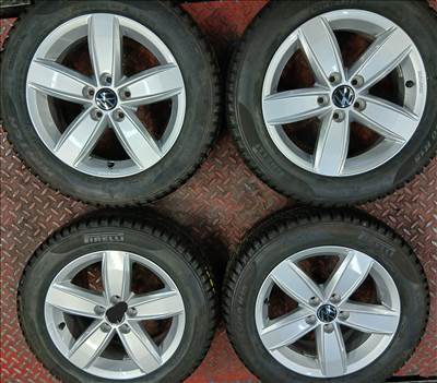  VW Polo 5x100 15" új gyári felni, rajta 185/60R15 újszerű Pirelli 8mm téli gumikkal
