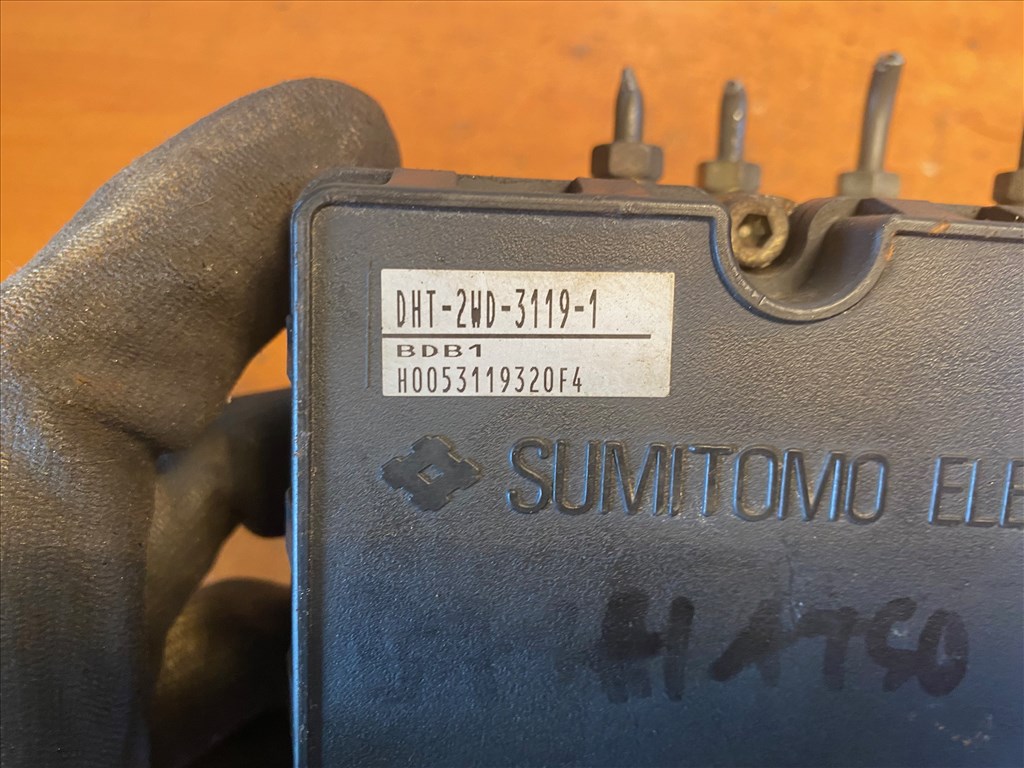 Daihatsu Coure 1.0 12V ABS kocka  4. kép