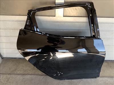 622. Renault Clio 5 Jobb hátsó ajtó 821123280R