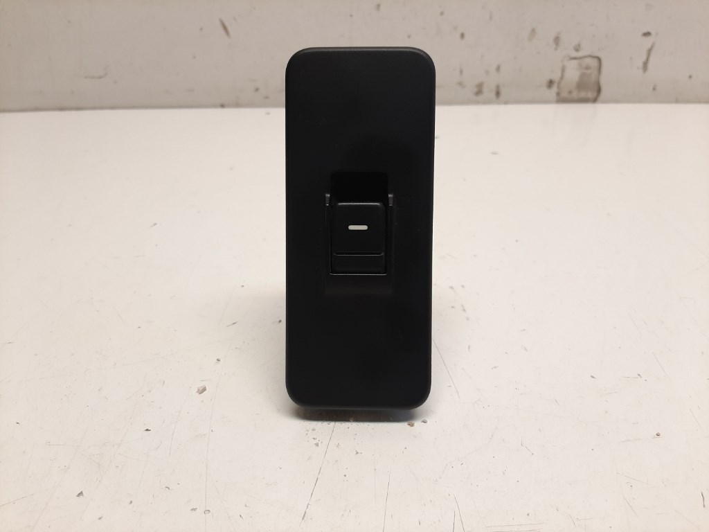 Land Rover Discovery (L319) jobb hátsó ablakemelõ kapcsoló YUD501070 1. kép