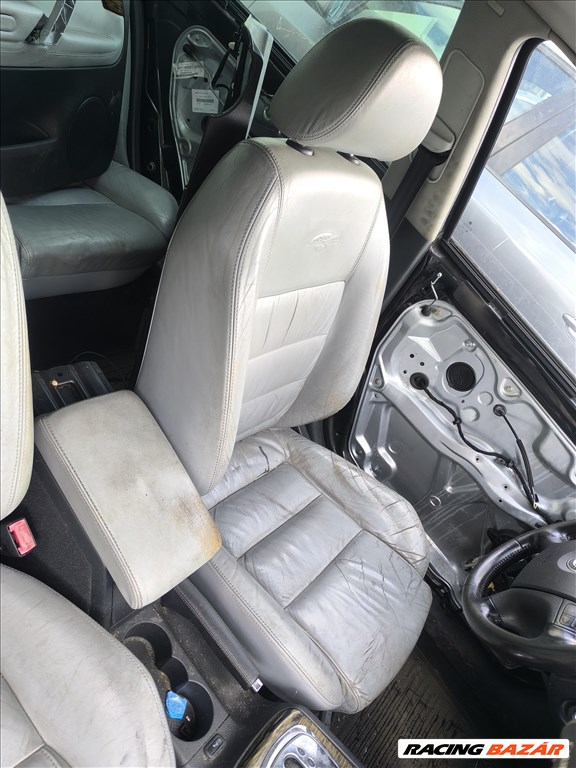 Skoda Superb I bontott alkatrészei 9. kép