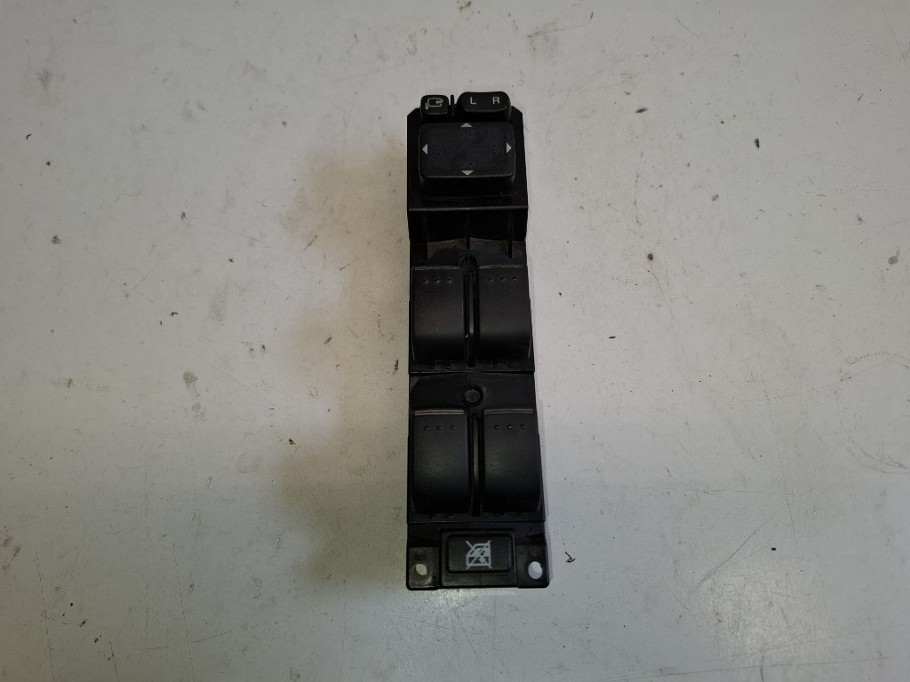 Mazda CX-7 bal elsõ ablakemelõ kapcsoló 1. kép