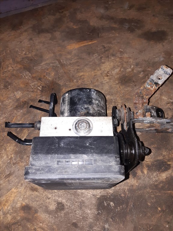 Volkswagen Golf V ABS Tömb 1K0 907 379 Q 2. kép