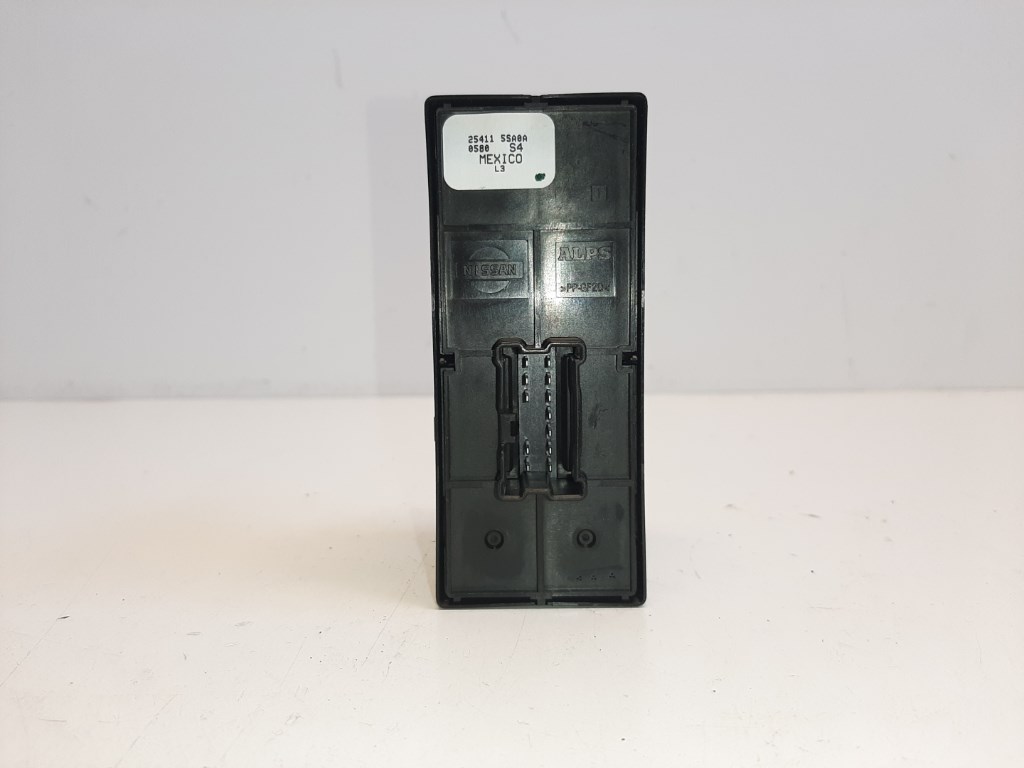 Nissan Leaf (ZE1) jobb elsõ ablakemelõ kapcsoló 254115SA0A 2. kép