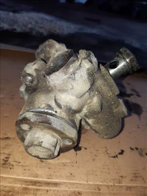 Volkswagen Transporter T4 91-96 Kormányszervó Szivattyú