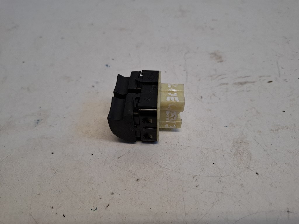 Renault Zoe bal elsõ ablakemelõ kapcsoló 254118722R 2. kép