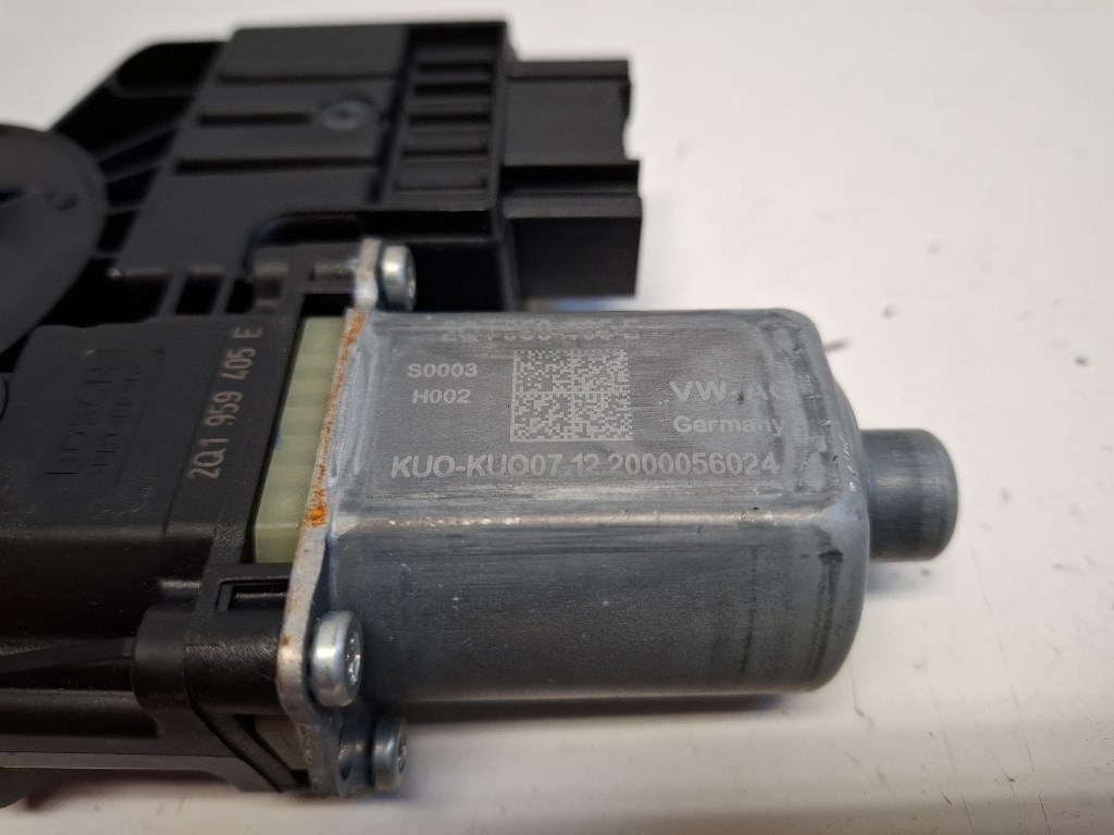 Seat Arona bal elsõ ablakemelõ motor 2Q1959405E 3. kép