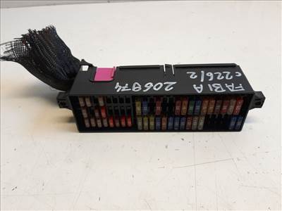 Skoda Fabia (5J) biztosítéktábla utastér 5J0937615A