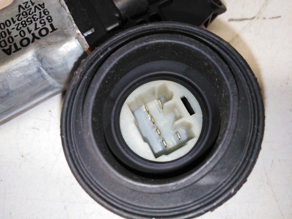 Toyota Auris (E150) bal hátsó ablakemelõ motor 857100D100 3. kép