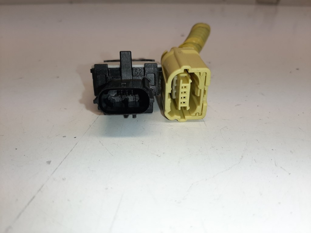 Toyota Corolla (E12) bal hátsó légzsák oldalütés érzékelõ 8983102050 3. kép