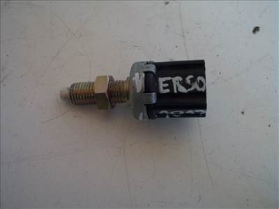 Toyota Yaris Verso  féklámpa kapcsoló