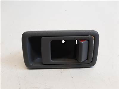 Toyota Yaris Verso belső csomagtérajtó kilincs 6927716020