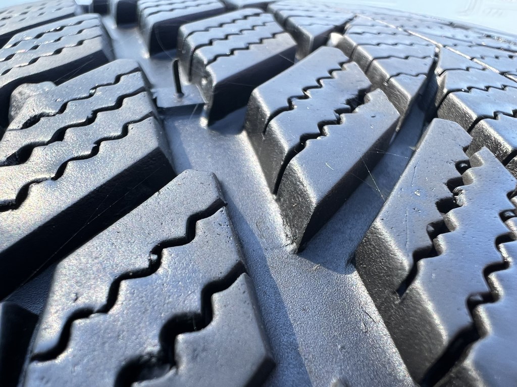 225/60 R18 Fortuna Winter Suv 2 téli gumi 5mm 4. kép