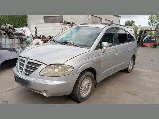 SsangYong Rodius Bal első Kerékagy *150212*