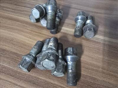 Alfa Romeo 159 Kerékcsavar és kerékőr M14 x 1,5, (Alfa 159) 60694102