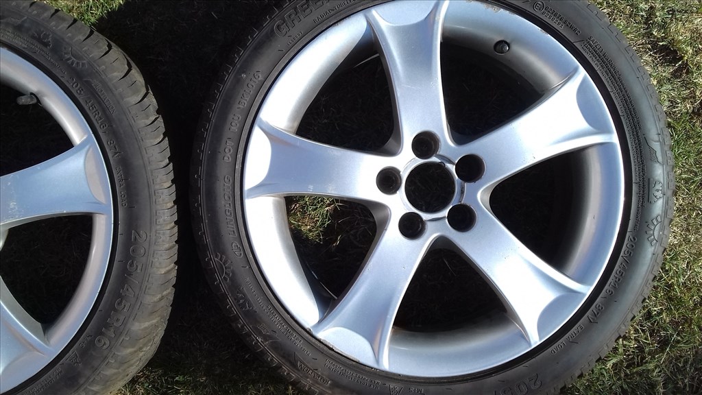  5x100 osztású 6,5J 16" használt (gyári felni) alufelni Vw Seat Skoda 205/45 négyévszakos gumikkal 4. kép